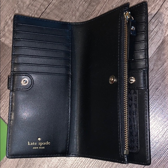 KATE SPADE Wallet - Picture 2 of 11